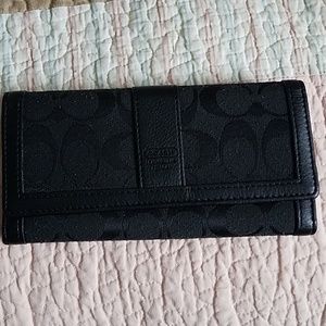 Coach Ladies clutch wallet